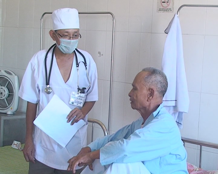 Bệnh viện Đa khoa huyện Cẩm Xuyên: Triển khai nhiệm vụ năm 2015