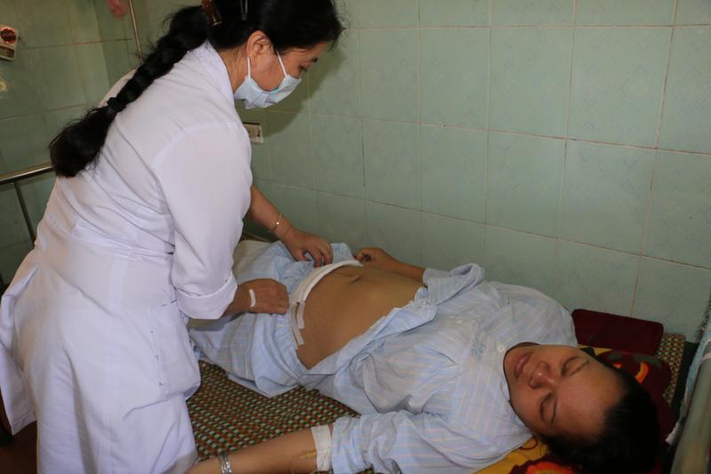Bệnh viện huyện cứu sống sản phụ bị rau bong non thể nặng
