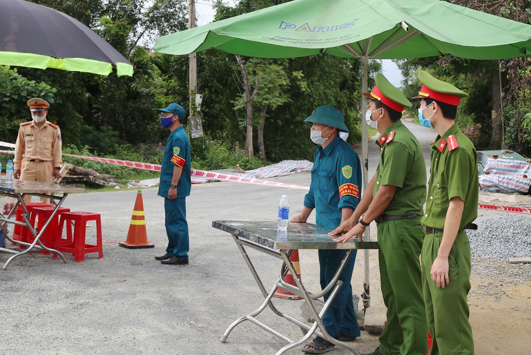 Khẩn: Tìm người tiếp xúc với 2 ca bệnh tái dương tính SARS CoV-2 ở Hà Tĩnh